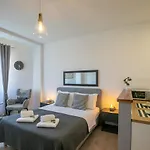 아파트 Polai Panorama With Free Parking